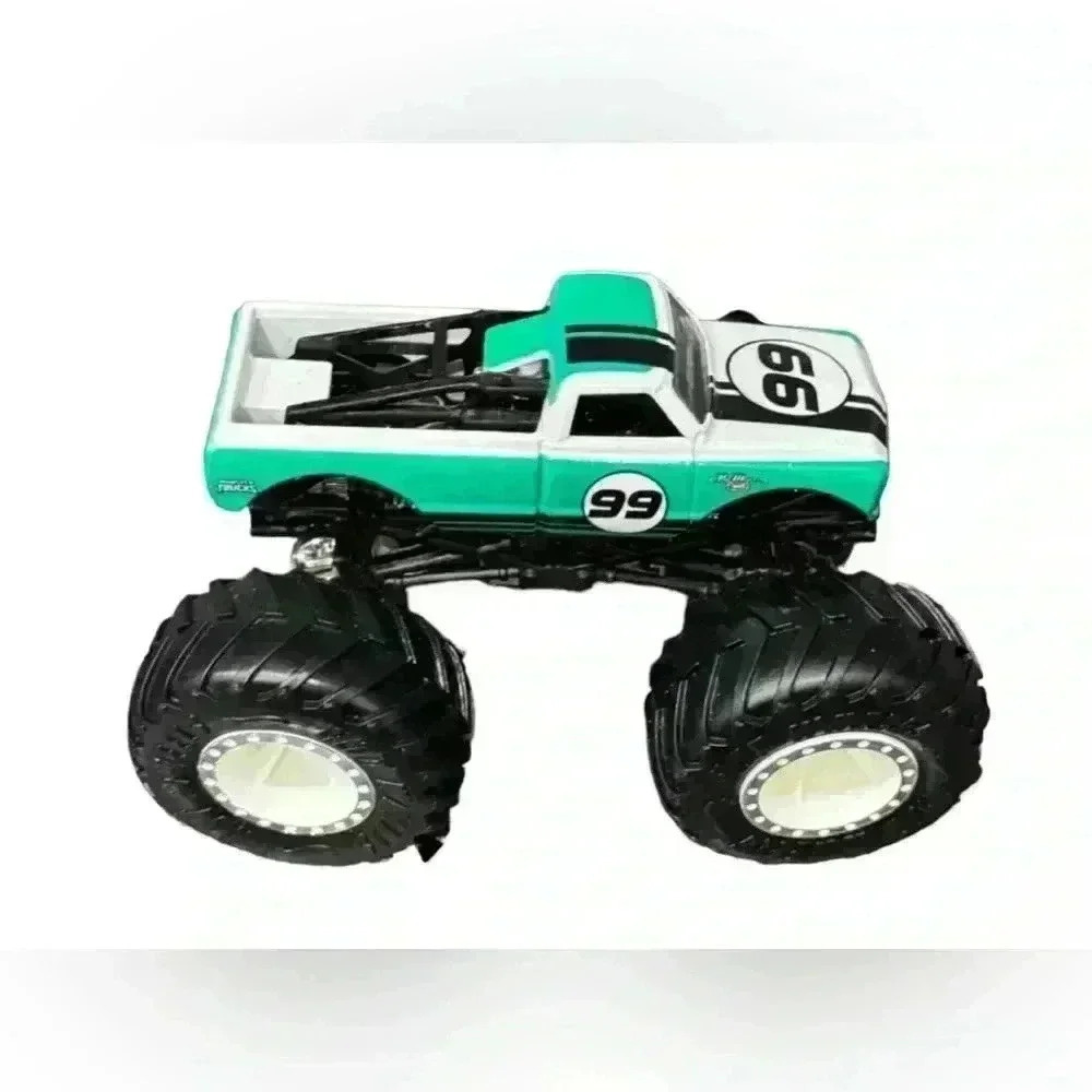 Monster Jam Hot Wheels Monster Truck: Die Cast Pure Muscle Truck - Picture 3 of 7